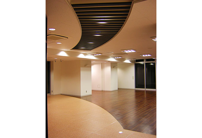 ARK 八潮店